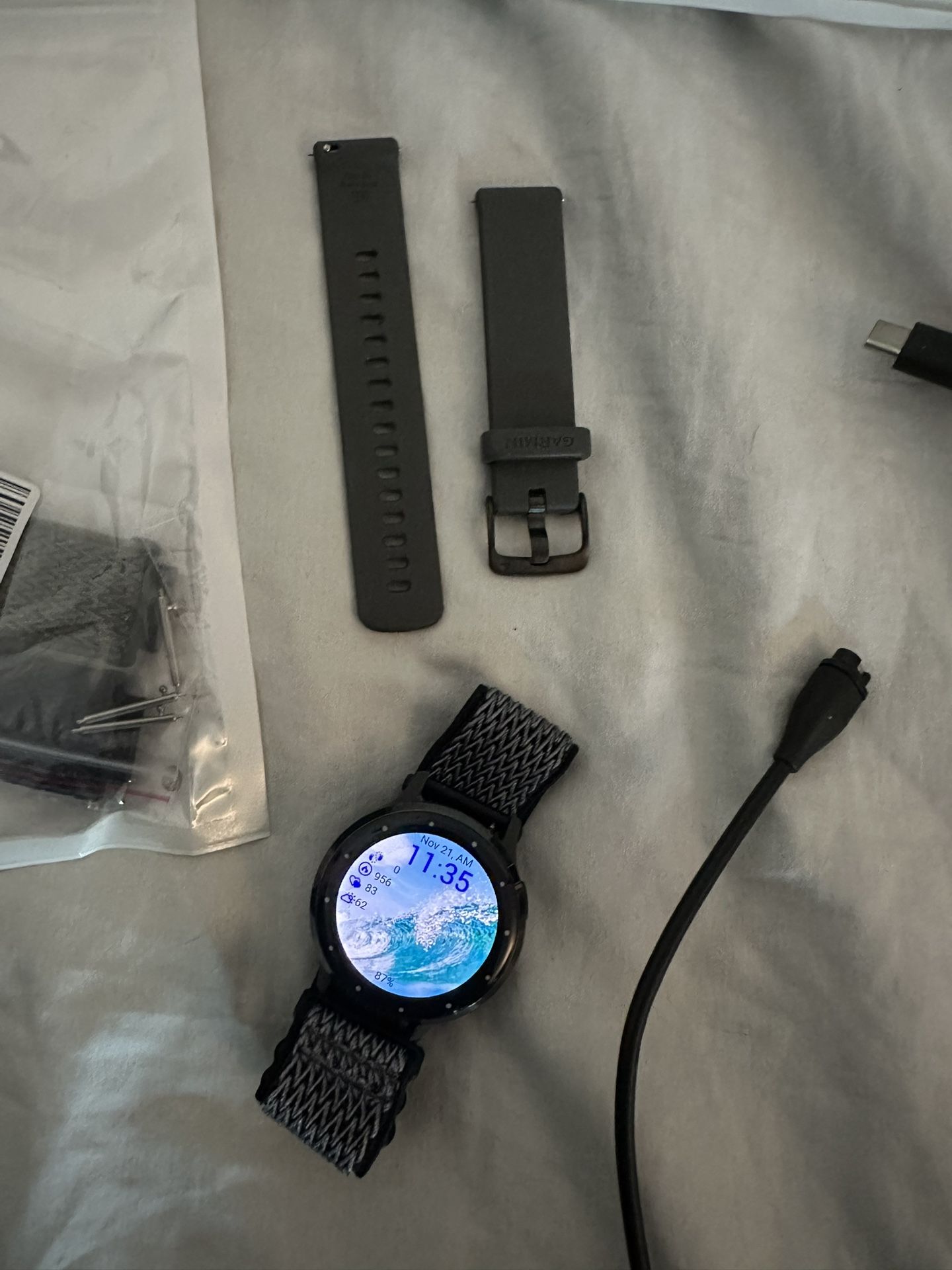 Garmin Venu 3S – Excellent Condition + Tons of Extras