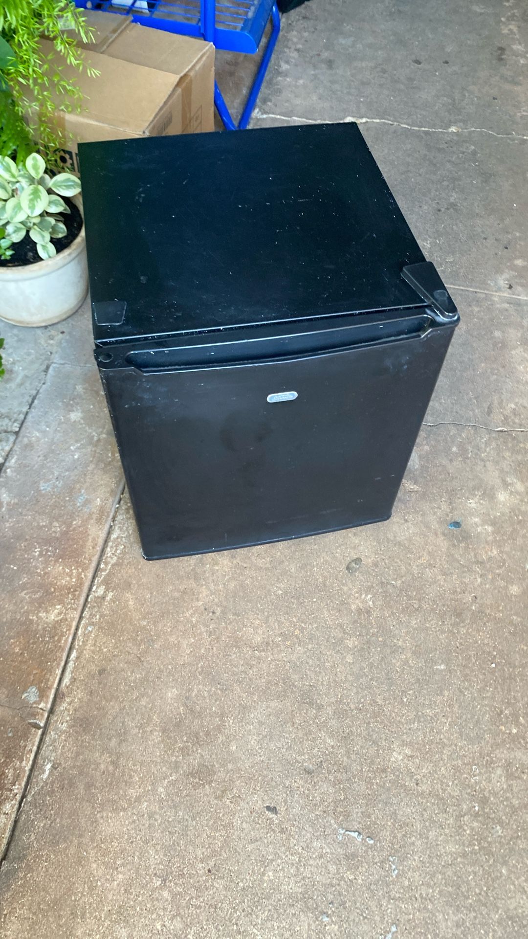 Mini Fridge