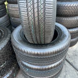 245/65/17 TOYO SEMI NEW 95 %TREAD LIFE $300 PRICE INCLUDE PROFESIONAL ISTALATION AND TAX