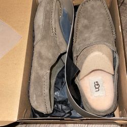 Men Ugg Slippers Size 8