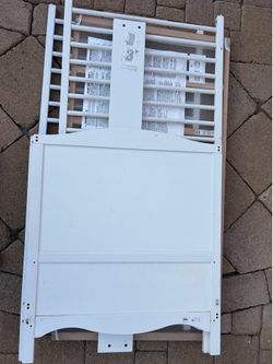 IKEA crib disassembled