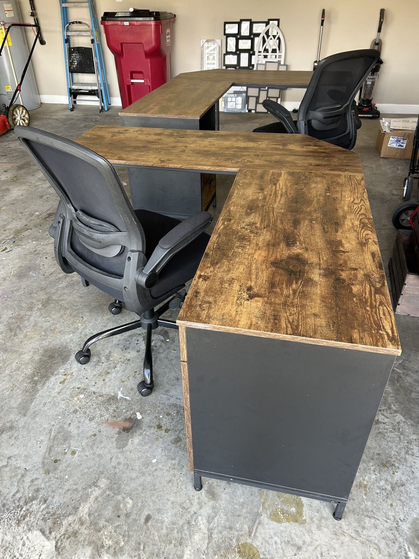 Wood L Shaped Desk & Chair 