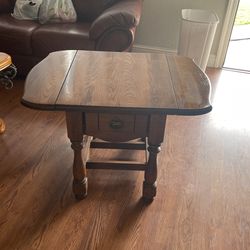 Solid Wood Table / Night Start / End Table 
