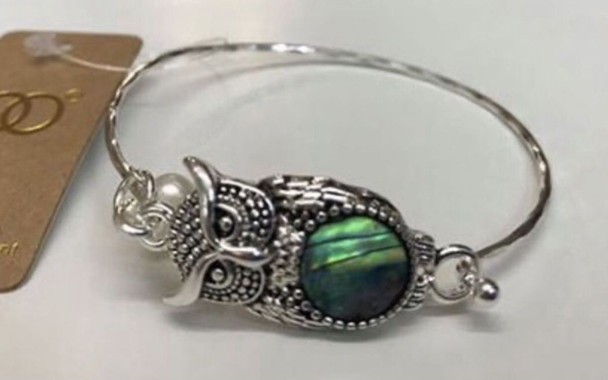 *SALE* Abalone Owl Bangle Bracelet *SEE My Other 800 Items*