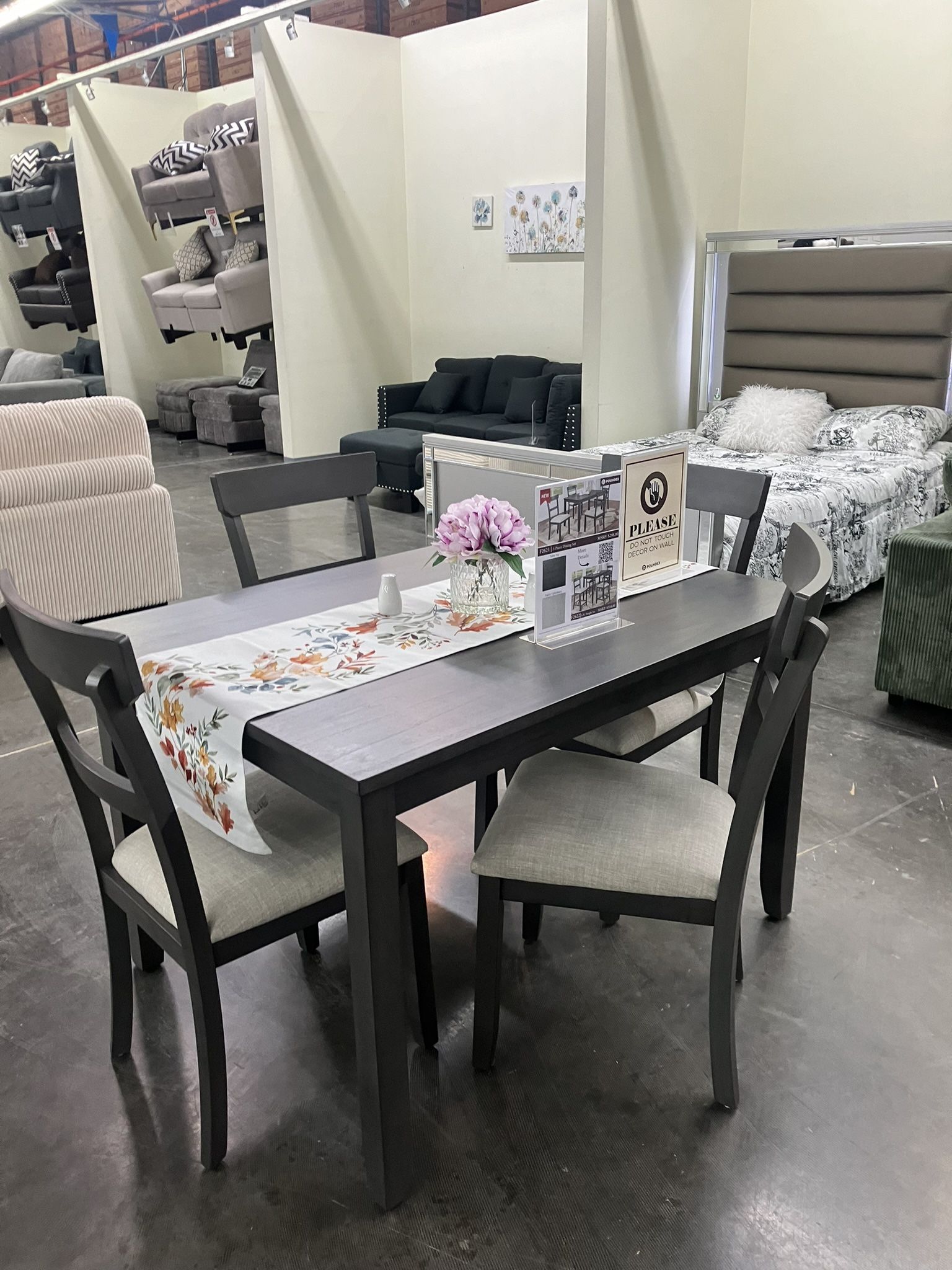 Dining Table Set