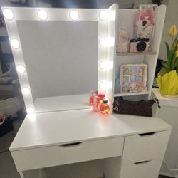 Vanity Mirror With Drawers