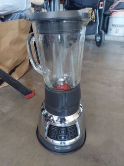 Vendo bonita licuadora de vaso grande