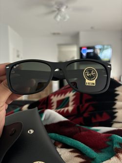Brand New Black Ray Ban sunglasses