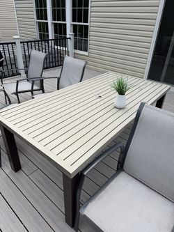 Outdoor table and chairs
