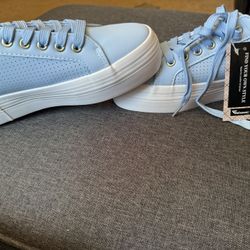 Blue Women’s Shoes Size 9 New 