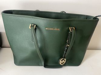 Michael Kors purse $40