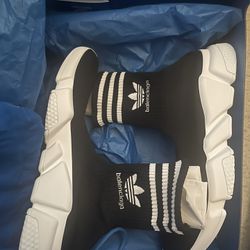 (BRAND NEW) Adidas x Balenciaga Speed Sock - Black 