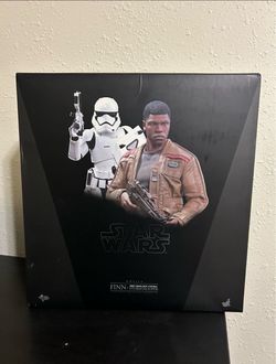 Hot Toys Star Wars Finn & First Order Riot Control Stormtrooper MMS346