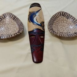 JAMAICA WALL PLAQUE AND 2 SISHES ALL WOOD PK UP FTPIERCE 