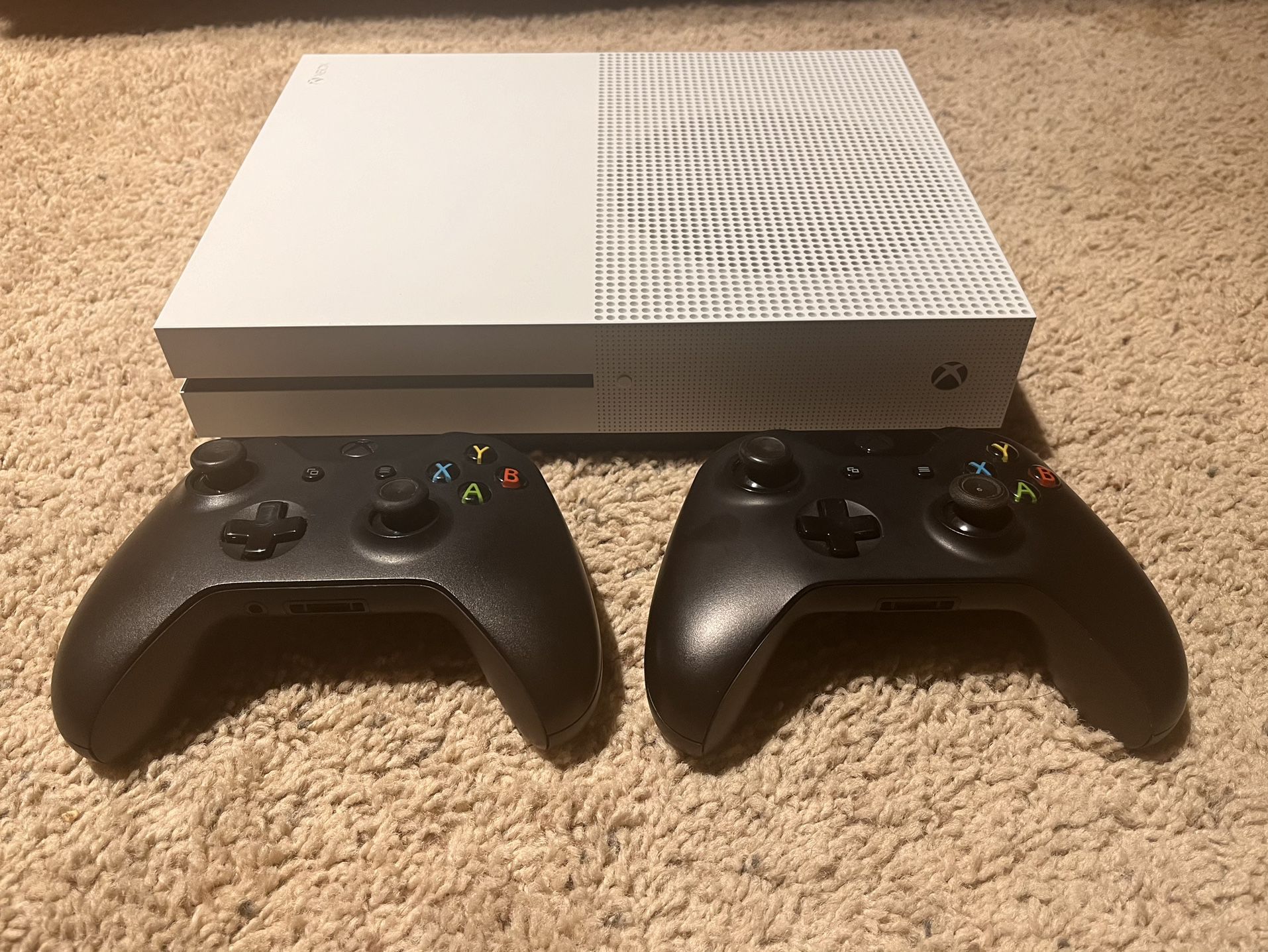 Xbox ONE S With Two Controllers 