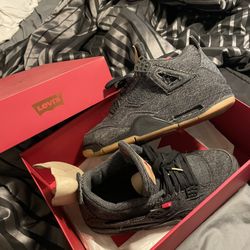 Black denim Levi 4s (blank tag)