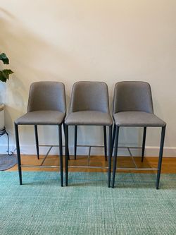 Set of 3 bar chairs