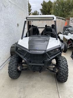 Polaris RZR Side-by-Side UTV