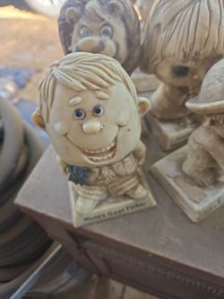 Berrie Vintage Sillisculpt Figurine