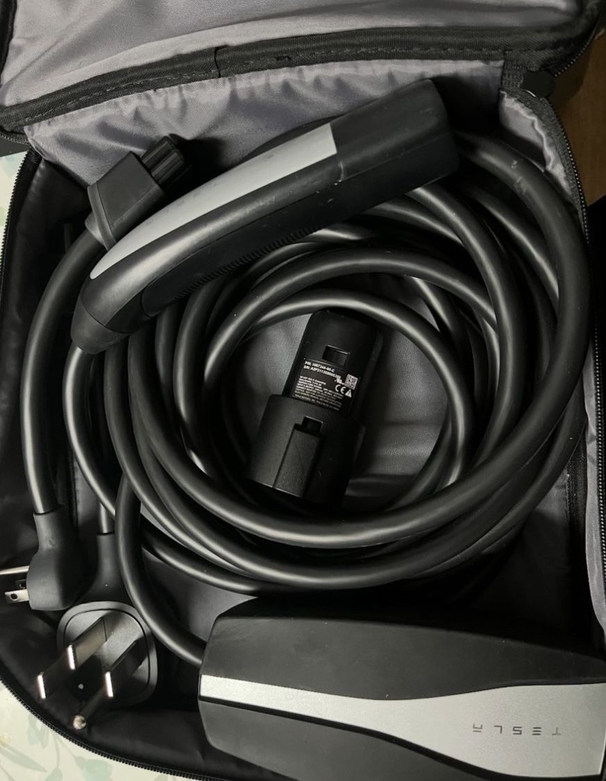 Tesla mobile charger w/ Adapters