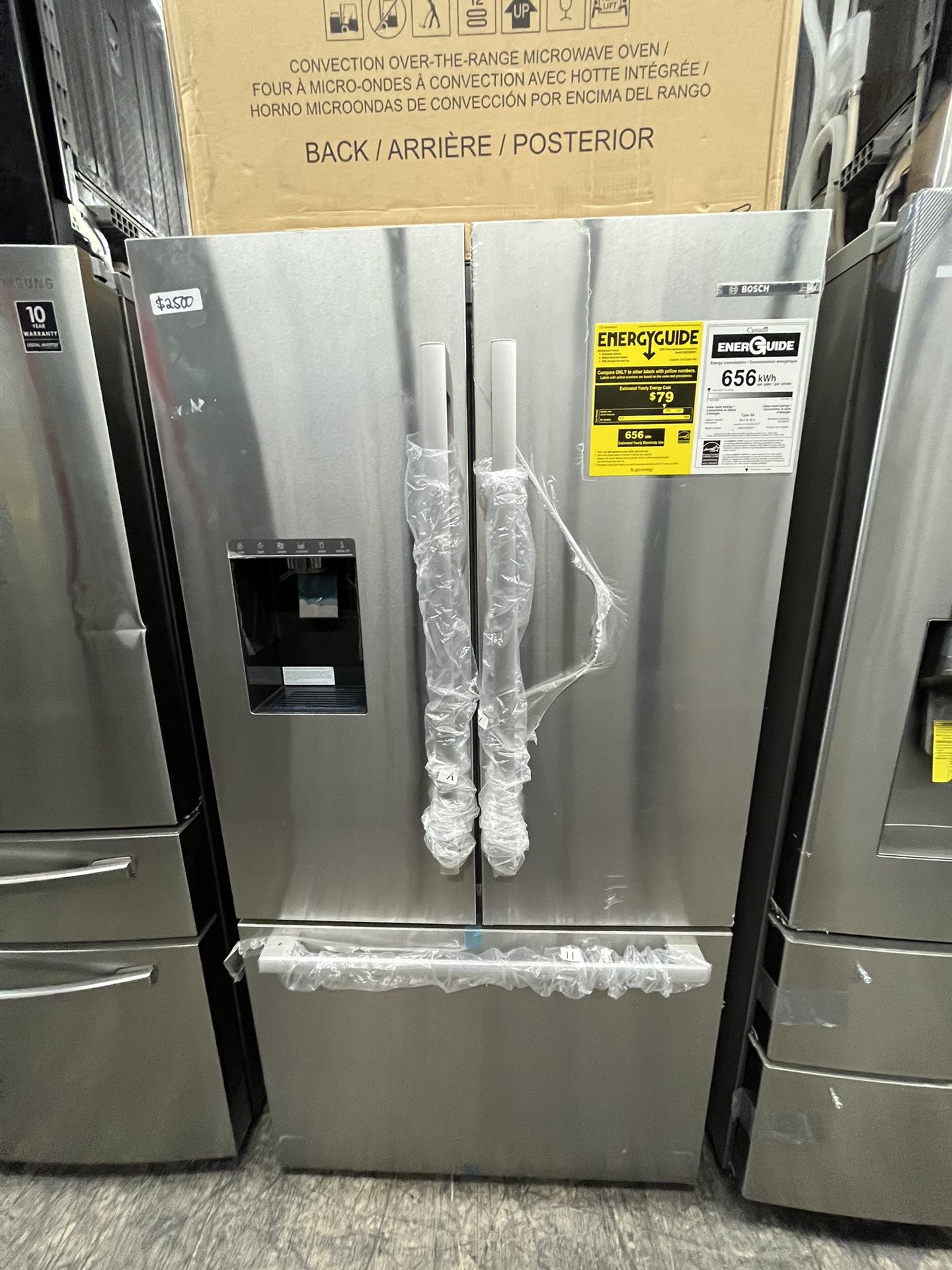 Bosch Stainless Steel Counter Depth Refrigerator Ice & Water