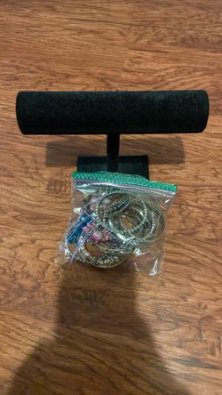 Bracelet Lot With Stand