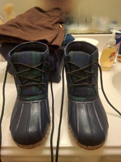 ​St. John's Bay Women's Denton Quilted Plaid Duck Boots Navy Size