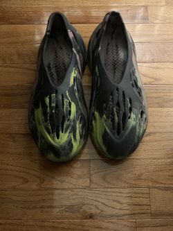 Adidas Yeezy Foam RNR MX Carbon Size 11