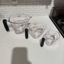 Measuring cup set - OXO angled, stackable 32 oz, 16z, 8z