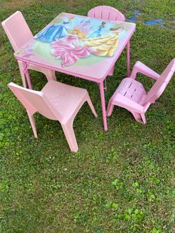 Toddler picnic table