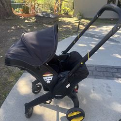 Doona collapsible stroller/car seat