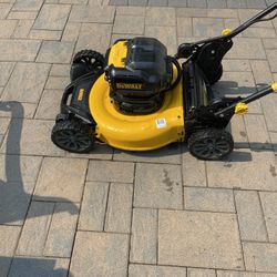 DeWalt 20v Lawn Mower And Trimmer