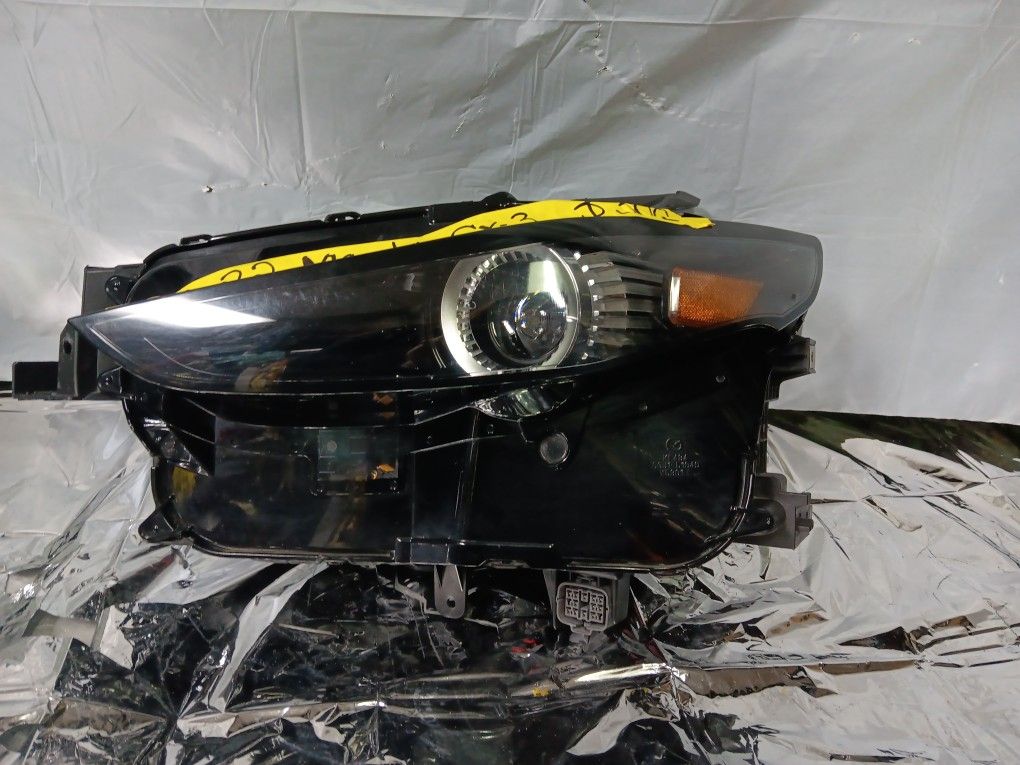 2020-22 Mazda CX-3 Left Headlight Computer