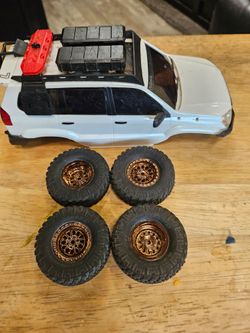 Axial SCX24 Lexus GX470