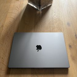 Macbook m1 pro, 16 gigs of ram, 1 TB of storage 