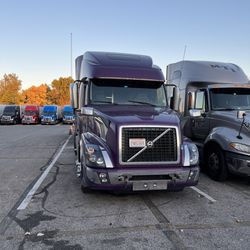 2018 Volvo VNL 780