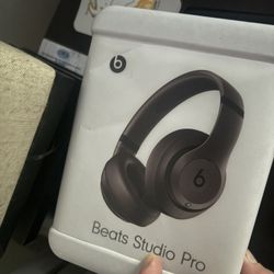 Beats Studio Pro