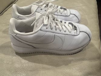 Woman's size 8 Nike Cortez