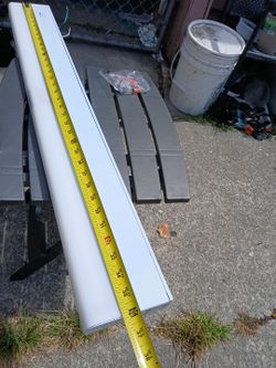 3 Ft. Light