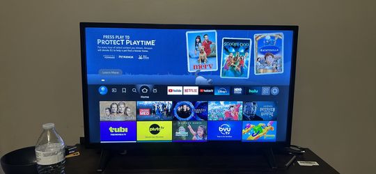 32 INCH INSIGNIA TV