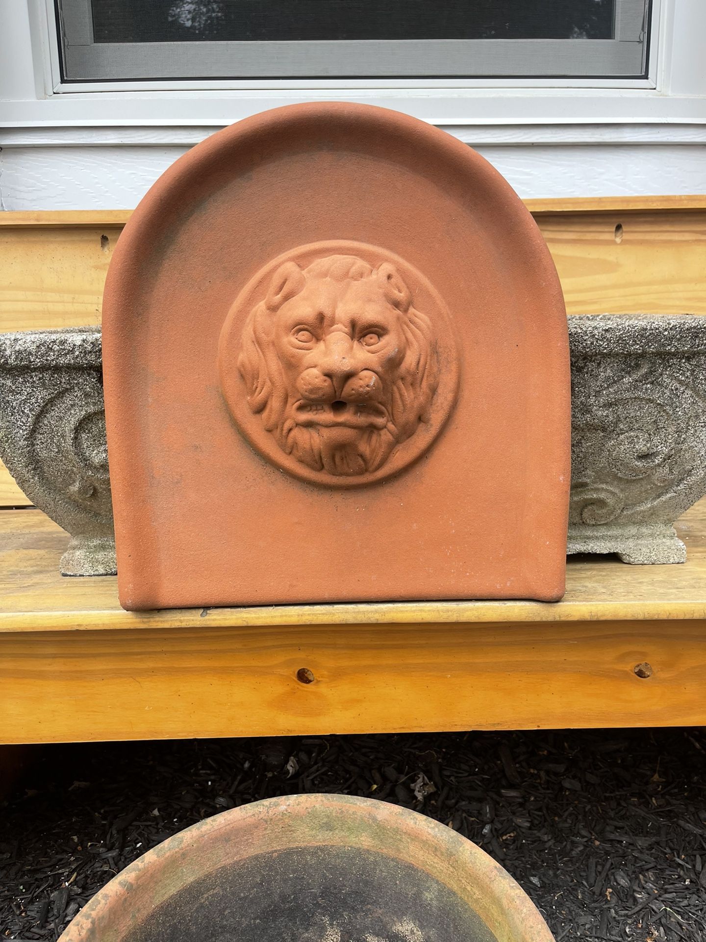 Lions Head Pottery Fountain 