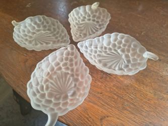 4 Vintage Milk Glass Grape Dishes