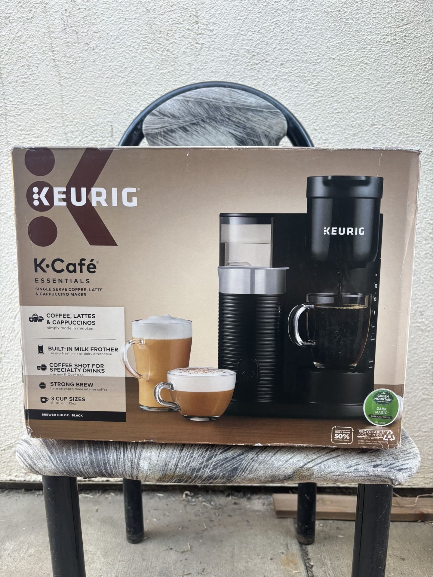 Keurig Coffee Maker with built in Milk Frother K cup Pod, Black