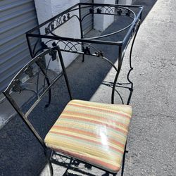 Dining Table And 4 Chairs Glass Wrought Iron 
