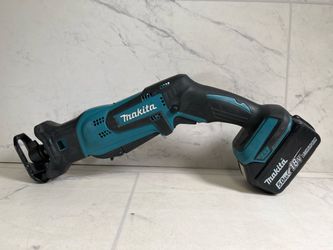 Makita XRJ01 18V LXT Reciprocating Saw w/ 5.0Ah Battery (A1G011989)