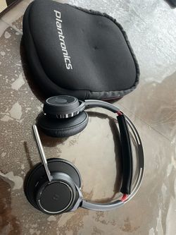 Plantronics Bluetooth Wireless Headphones 
