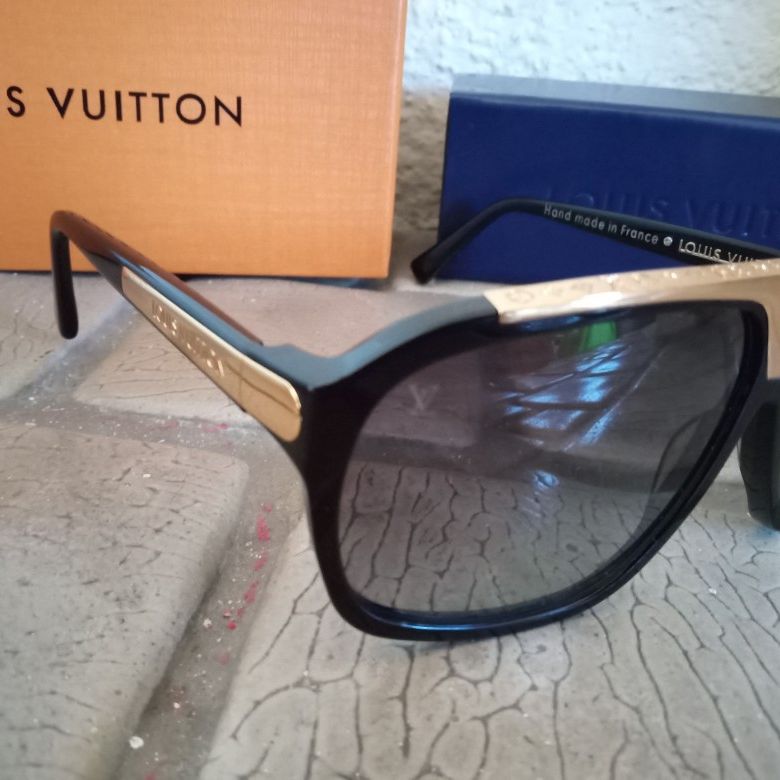 Dronning Og sti Louis Vuitton Evidence Sunglasses for Sale in Anaheim, CA - OfferUp