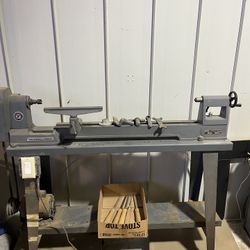 Delta Rockwell Wood Lathe With Tooling