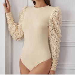 3D Flower Applique Lantern Sleeve Form Fitted Bodysuit size small  used once 