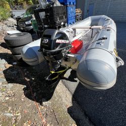 20hp Mercury 4stroke 10.5’ Zodiac Dinghy With Trailer